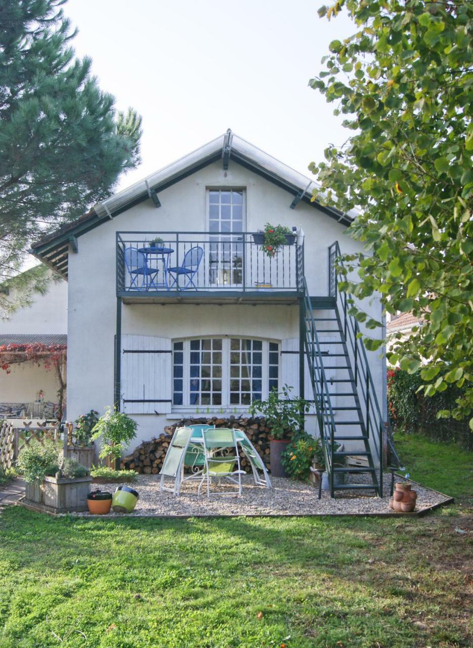 Le Grenier De Louisette Bed and Breakfast Libourne Buitenkant foto